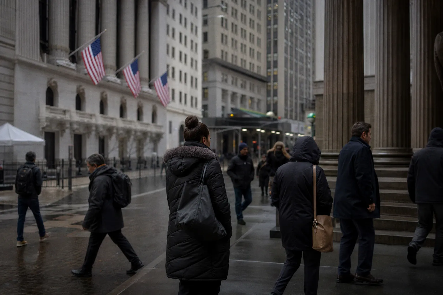 US Retail Sales Growth Surprises Markets and Bolsters Dollar Strength
